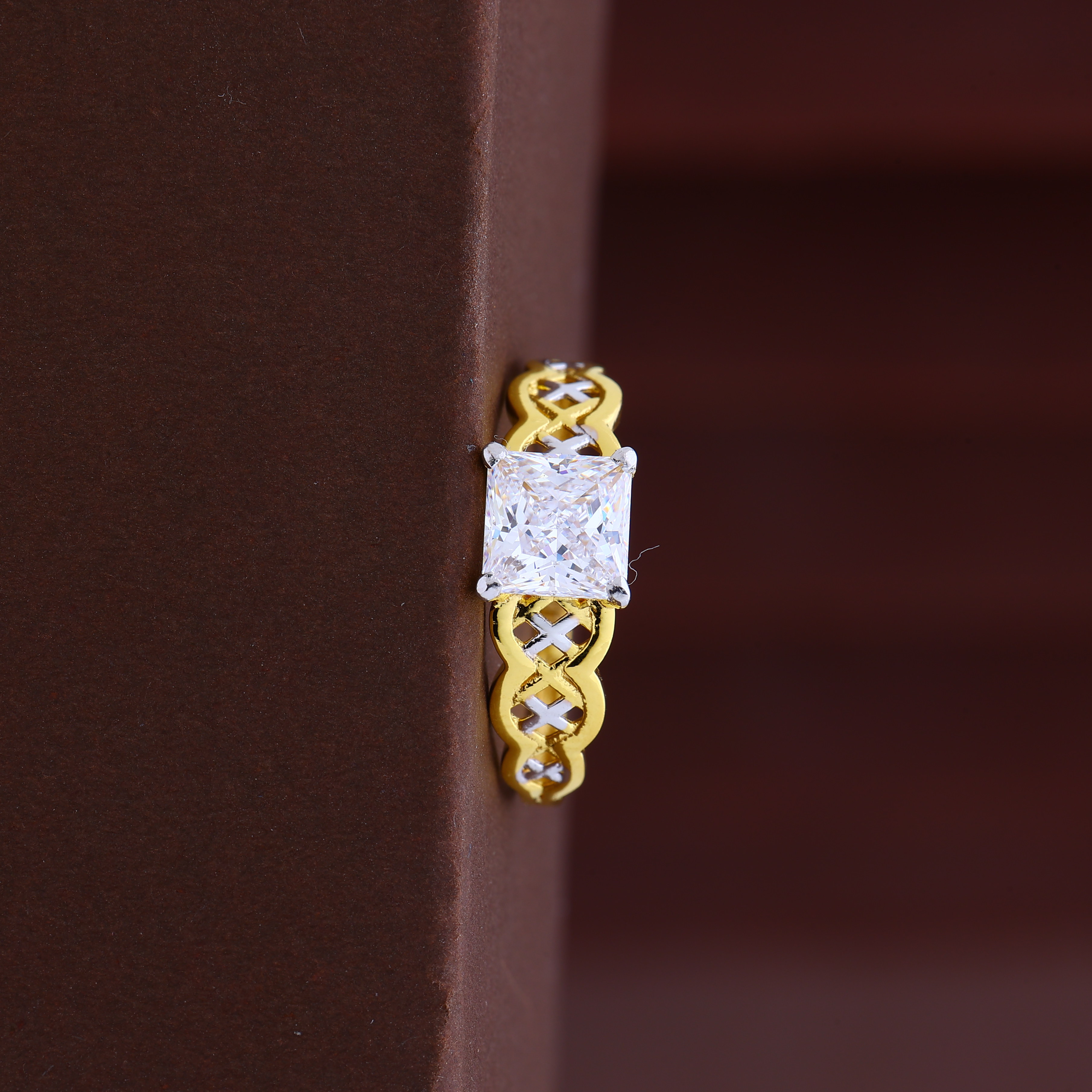 Solitaire Ladies Ring (SJLR-8719P)