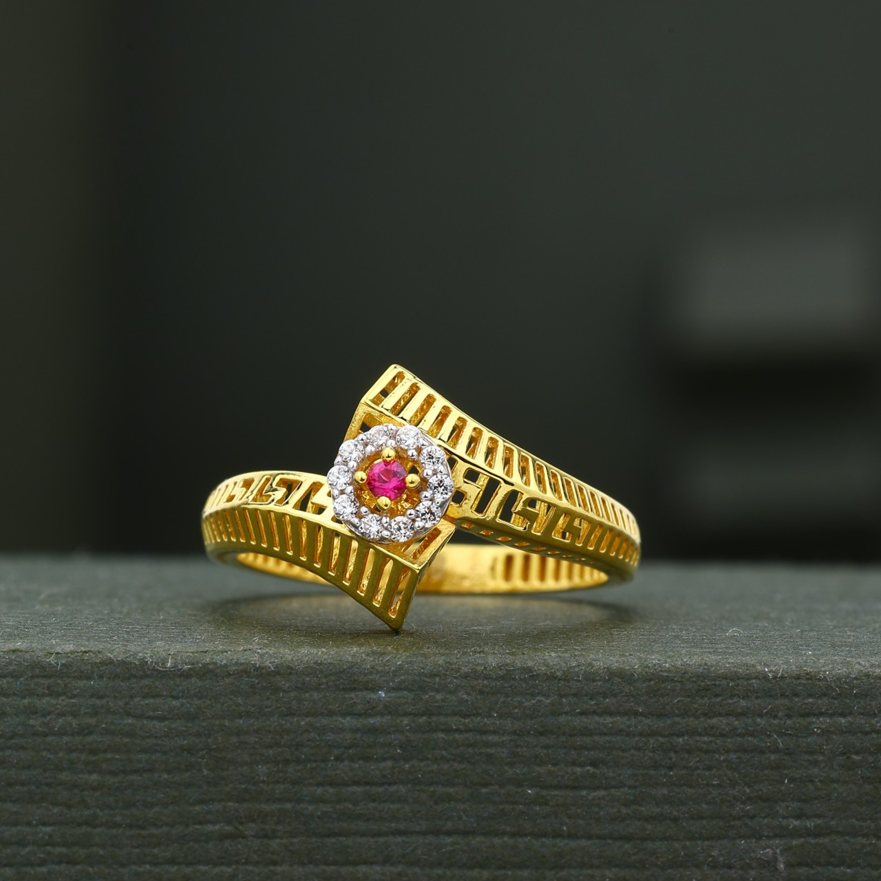 CZ Ladies Ring (DZLR-54465P)