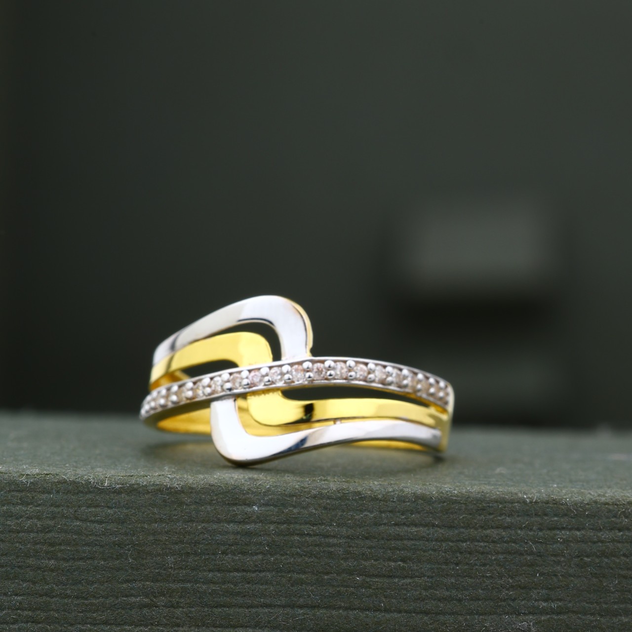 CZ Ladies Ring (LR-2029P)