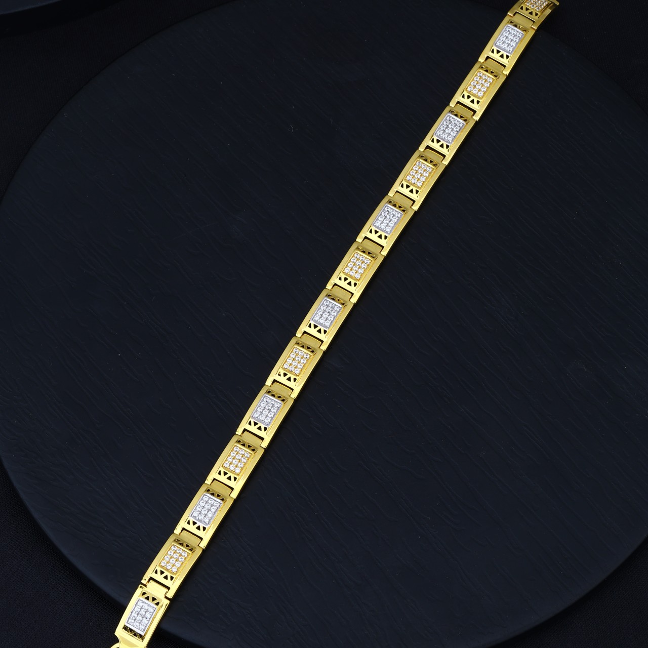 GENTS BRACELET  (SJGBR-538-P)