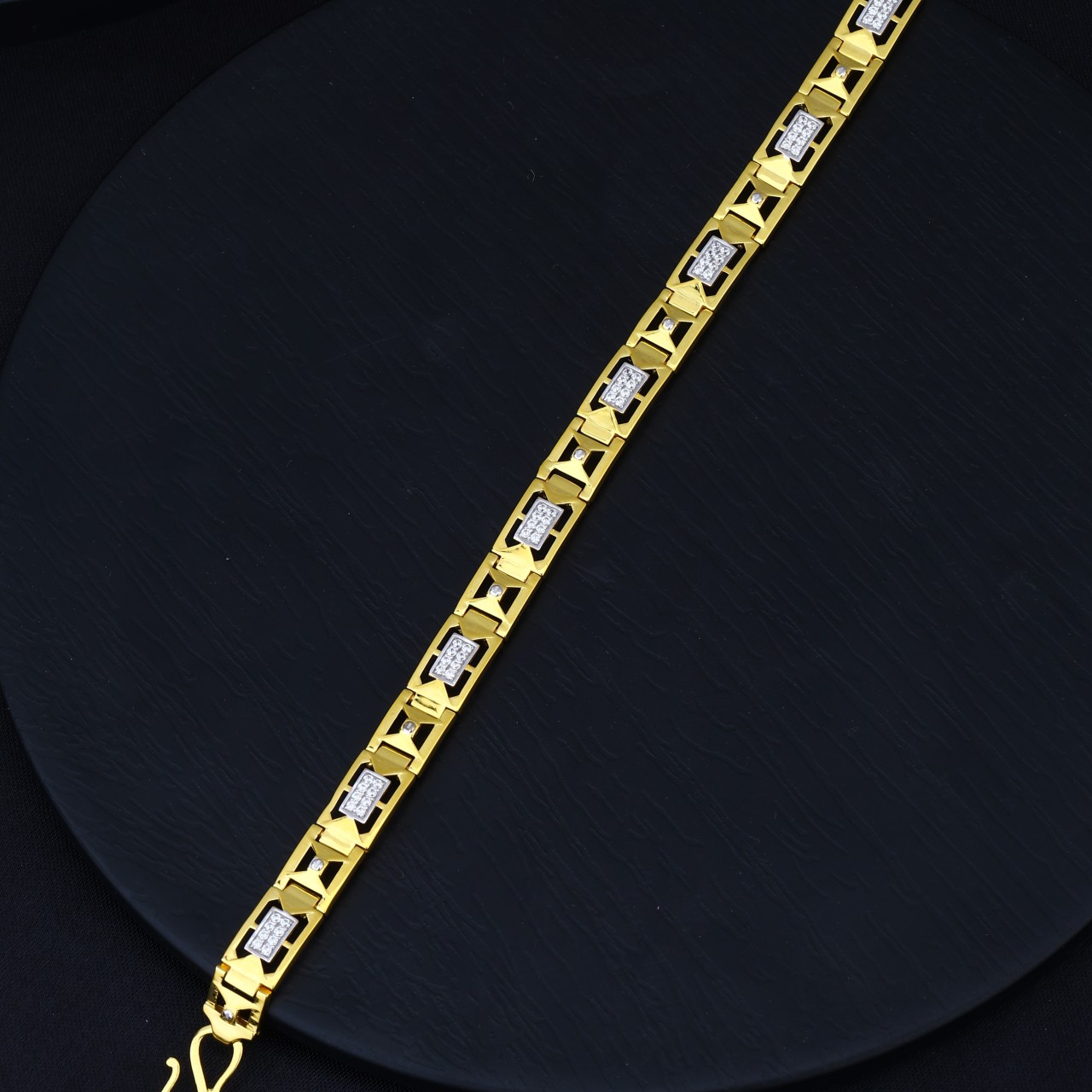 GENTS BRACELET  (SJGBR-541-P)