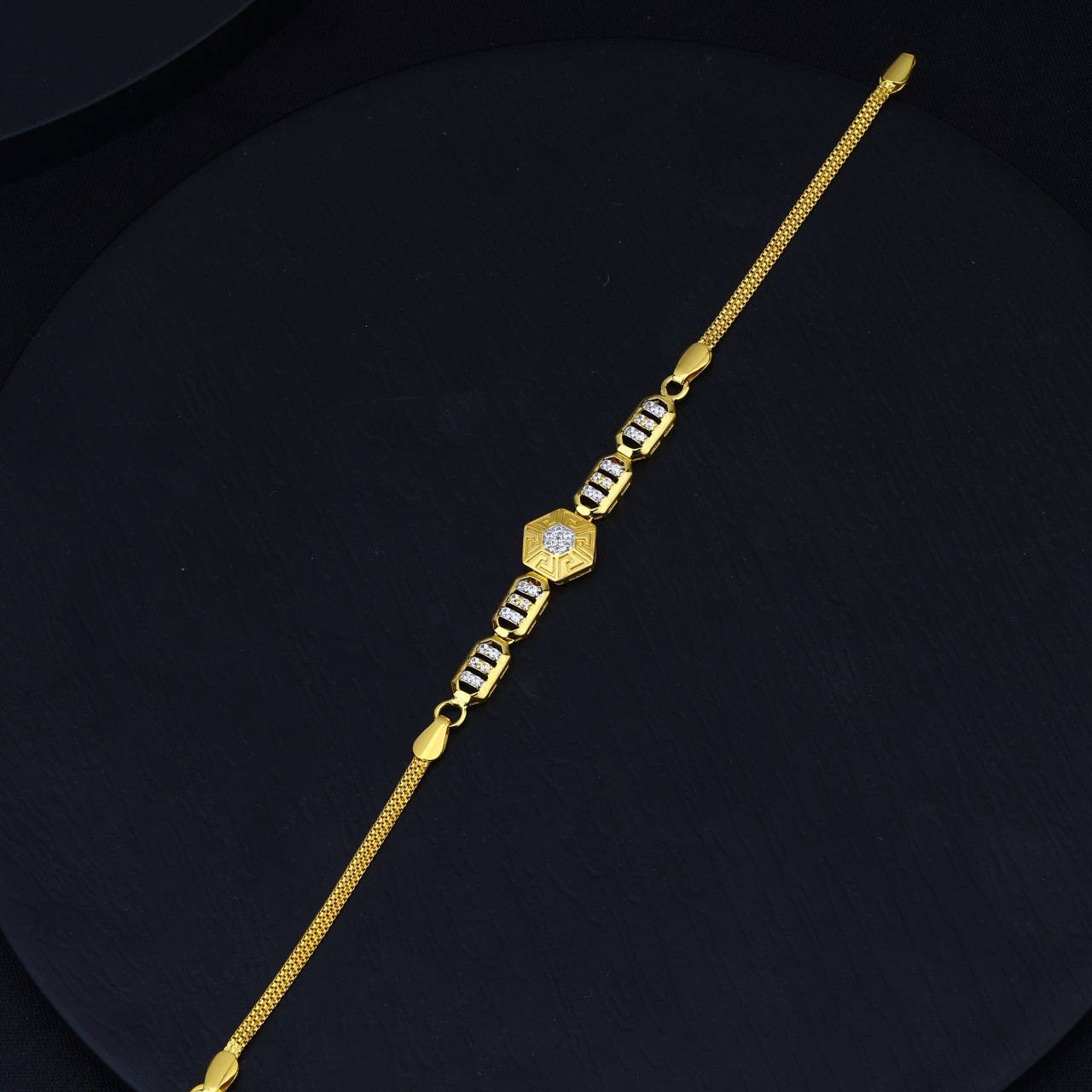 CZ Lucky (SJLBR-865-PH)